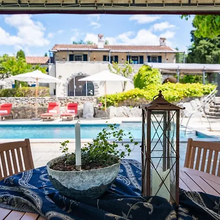 Mit Privatpool Fuer 4 Personen Ca 96 Qm In Sveti Ivan Dobrinjski, Kvarner Bucht Krk * Sveti Ivan Dobrinjski