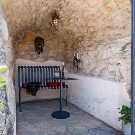 Mit Privatpool Fuer 4 Personen Ca 96 Qm In Sveti Ivan Dobrinjski, Kvarner Bucht Krk Sveti Ivan Dobrinjski