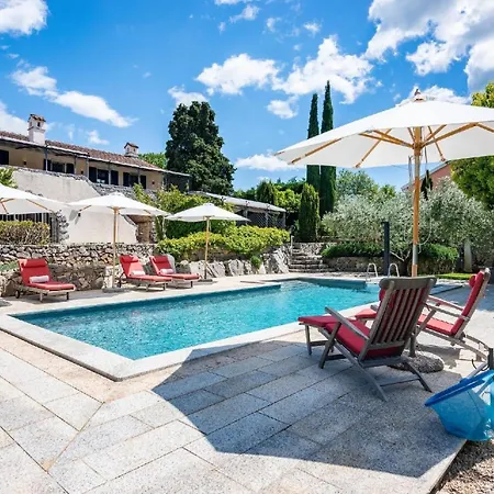 Mit Privatpool Fuer 4 Personen Ca 96 Qm In Sveti Ivan Dobrinjski, Kvarner Bucht Krk